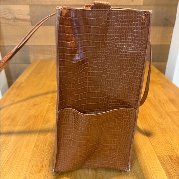 Beis Large Work Tote - Picture 5 of 7